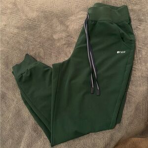 Figs High Waisted Zamora Scrub Pants in British Racing Green. Size Medium.